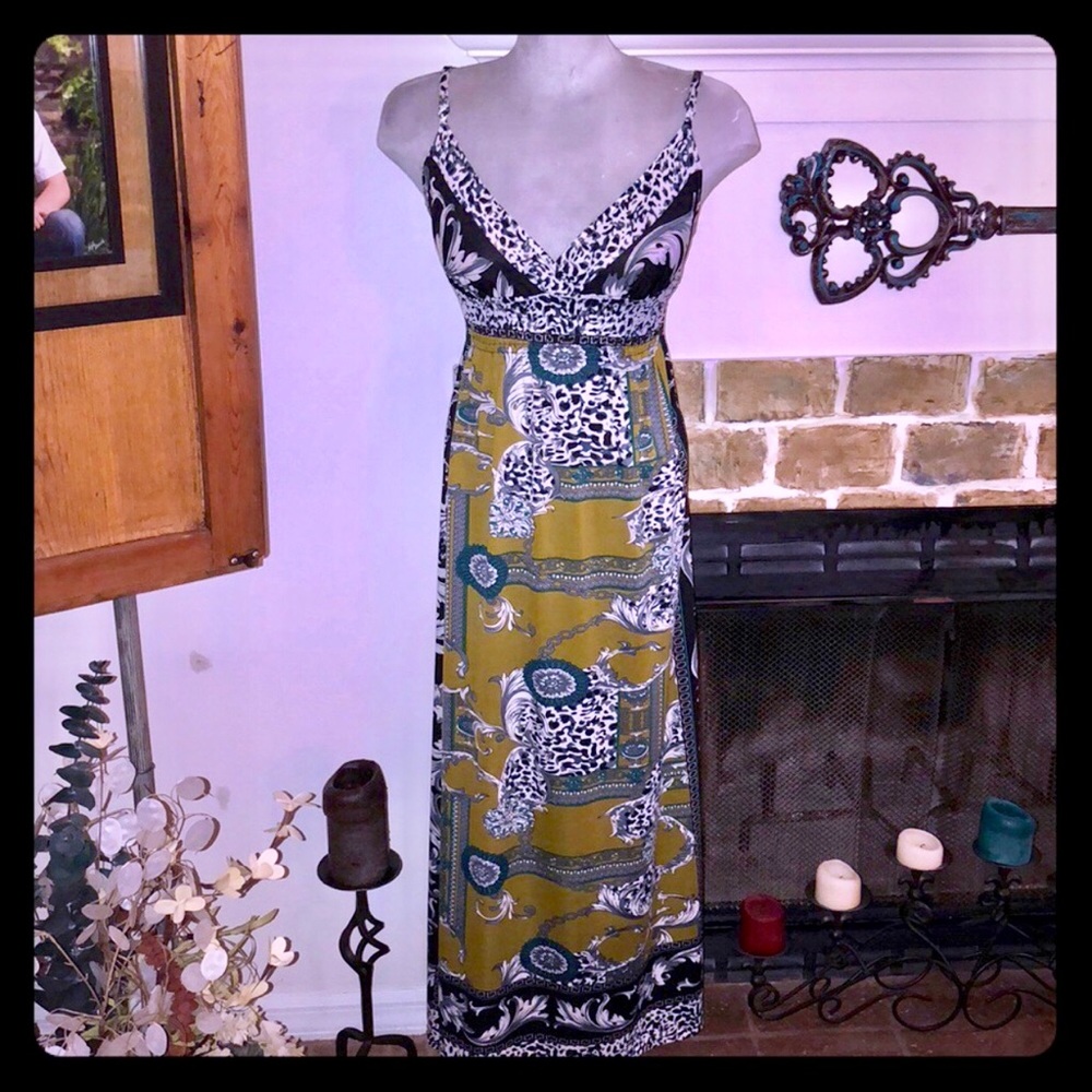 NWOT, Lady's Long Patterned Dress w/Empire Waist